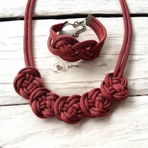 Bordó, csomózott szett