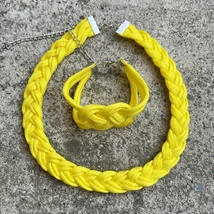 Fonott ékszer szett