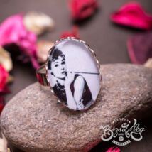 Audrey Hepburn gyűrű
