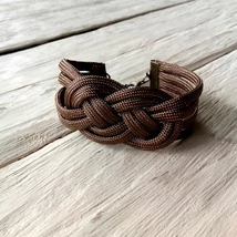 Cappucino, csomózott karkötő