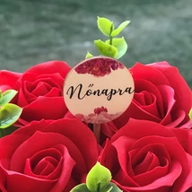 Mini Nőnapra felirat