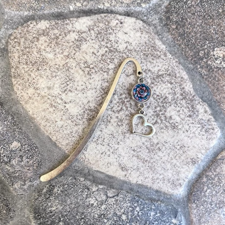 Kék-pink mandalás, pálcás, könyvjelző