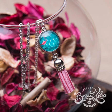 Rózsaszín flamingós, bojtos nyaklánc