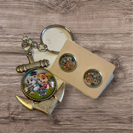 Mesefigurás szett - kulcstartó + fülbevaló