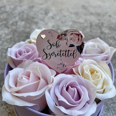 Sok szeretettel felirat