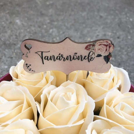 Tanár néninek felirat